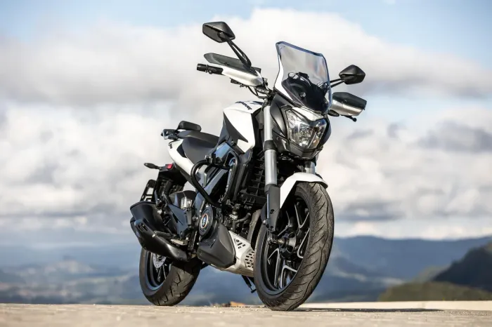 Dominar 400 2026, 0KM. A partir de R$26.990 à vista, frete incluso. Por tempo limitado