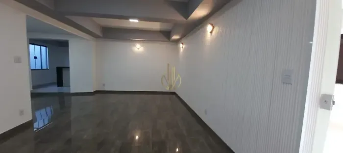Casa a venda com 2 suítes, no Centro de Mogi Mirim