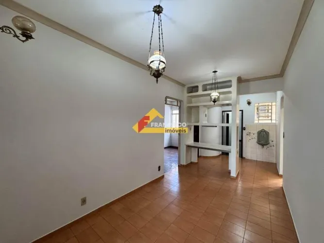 Apartamento para aluguel, 4 quartos, 2 suítes, 2 vagas, Centro - Divinópolis/MG