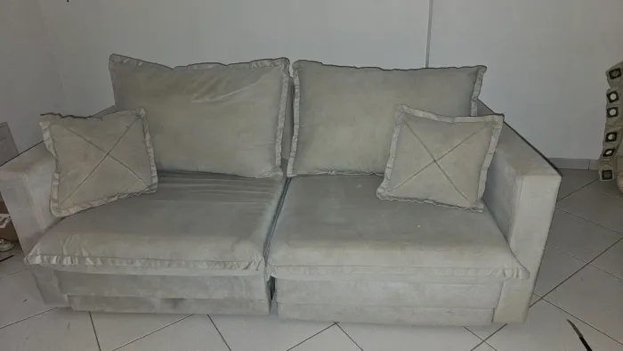Sofá / sofá cama - retrátil sem caixa. "Tango" suede cor areia.