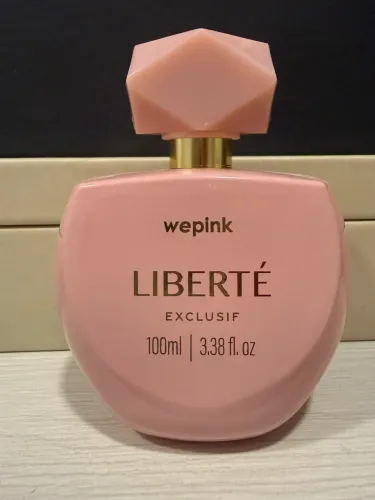 Perfume WePink Liberté Exclusif 100ml - Seminovo
