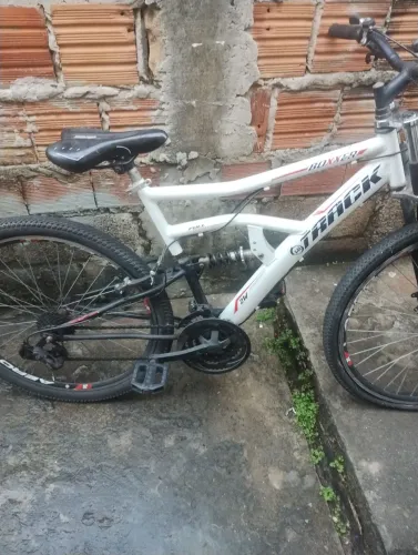 Vendo bicicleta aro 26 ou troco por TV ou celular 