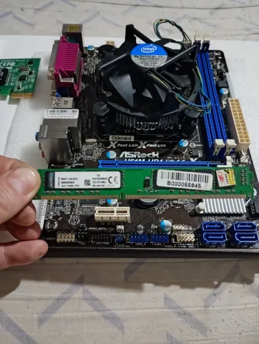 Placa mãe com processador i5