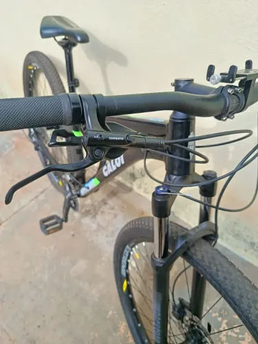 Bicicleta aro 29 mtb Caloi Explorer deore 