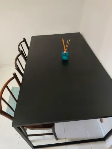 Mesa Preta pés de ferro