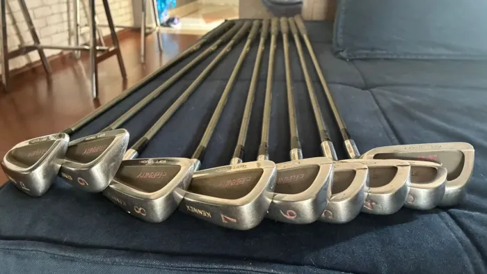 Tacos de golf feminino