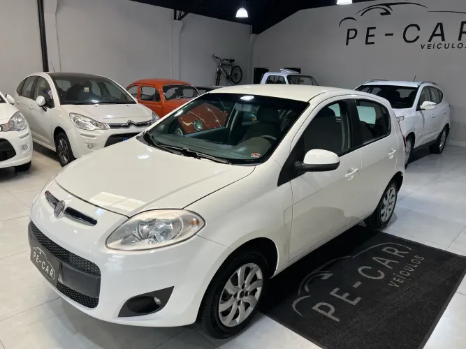 Fiat Palio Attractive 1.0 EVO Fire Flex 8V 5P 2013