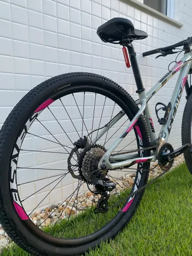 Bike aro 29 - 100% sense e shimano - usada poucas vezes 