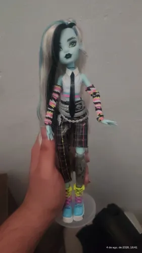 Monster High g3 - Frankie Welcome To Comittee