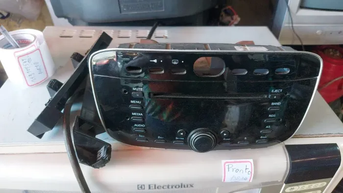 Vendo rádio original retirado de um Fiat Punto