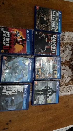 Vendo jogos de ps4 (só não tem the last of Us)