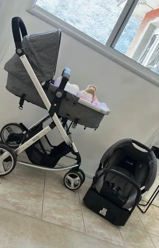 Carrinho de bebê Safety 1st mobi trio cinza