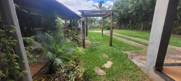Chácara para Venda em Marília, Condomínio Green Valley, 3 dormitórios, 3 suítes, 5 banheir