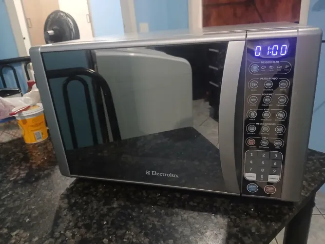 Microondas Electrolux 31 litros entrego 