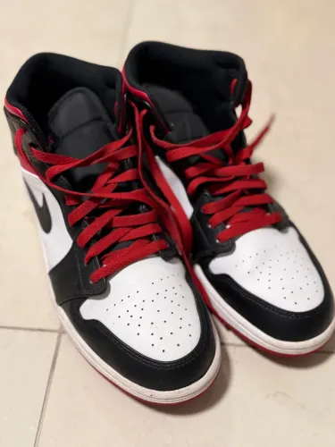 AIR JORDAN