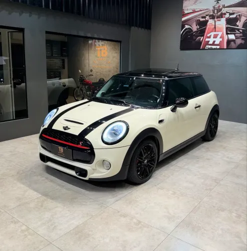 Mini Cooper S 2.0 Turbo 16V 3P Aut. 2015