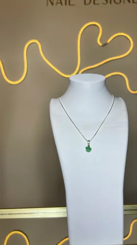 Pingente de esmeralda