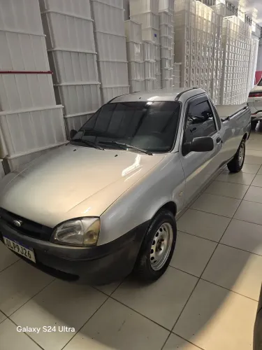 Ford Courier 1.6 L/ 1.6 Flex 2012