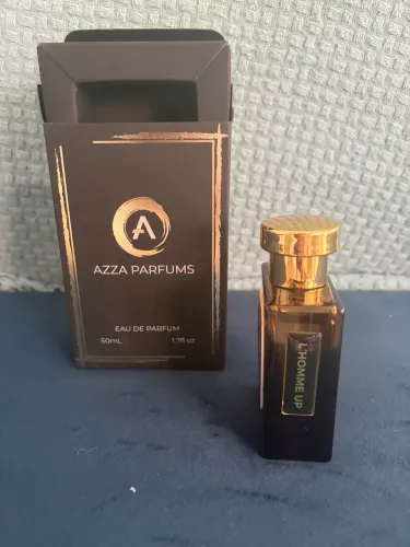 Perfume azza lhomme up