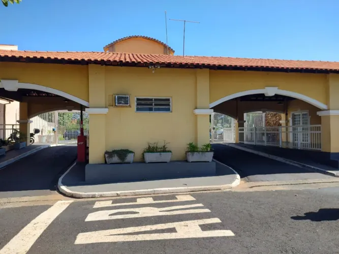 Casa de condomínio sobrado para venda tem 110 metros quadrados com 2 quartos