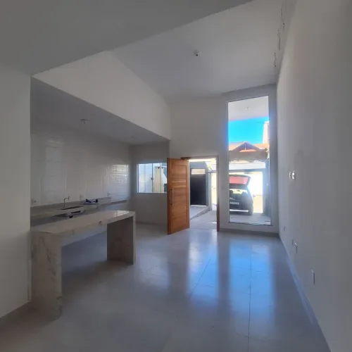 Casa linear a venda no Vale das palmeira