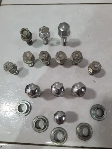 parafusos de rodas de carro