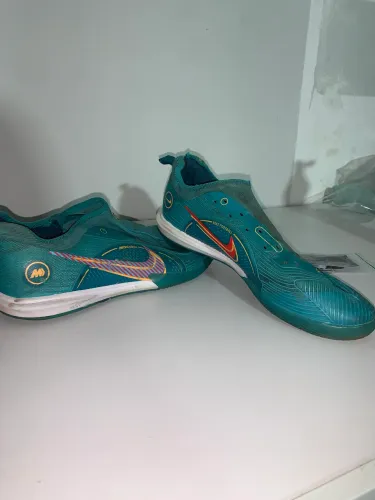 Chuteira futsal original | Aceito troca, ou negociação