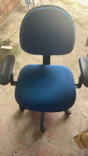 Vendo cadeira de escritório 