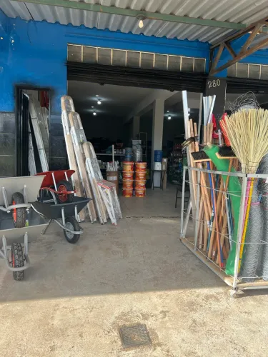 VENDO FERRAGISTA