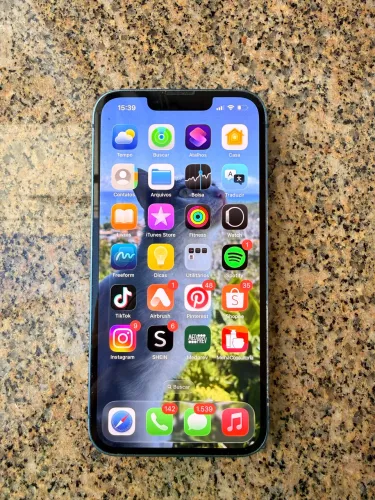     iPhone 13 256GB Conservado sem trincas 