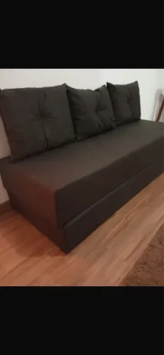Sofá cama 3 Lugares Com Almofadas - Estado De Novo