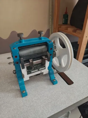 Máquina de dobrar tecido ( cinto ) 
