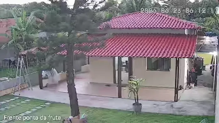 Vendo linda casa