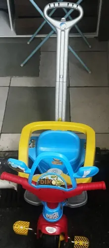 Motocicleta  infantil  ate 2 anos 