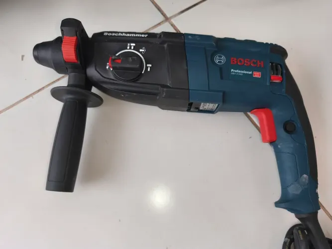 Vendo martelete Bosh zero