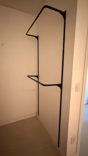 Kit closet