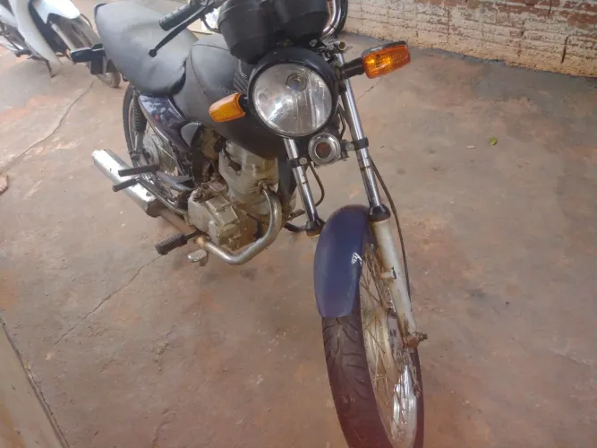 Fan 125 azul 3.600 reais