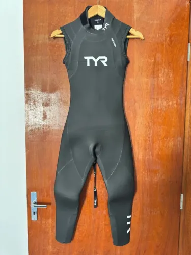 Wetsuit TYR Hurricane C1 Feminino - Sem Manga - Tam. S