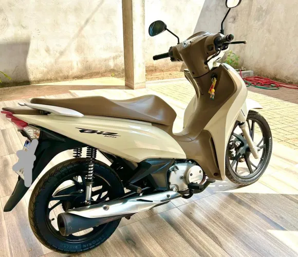 Biz 125 vc, 36 mil km . Moto impecável 