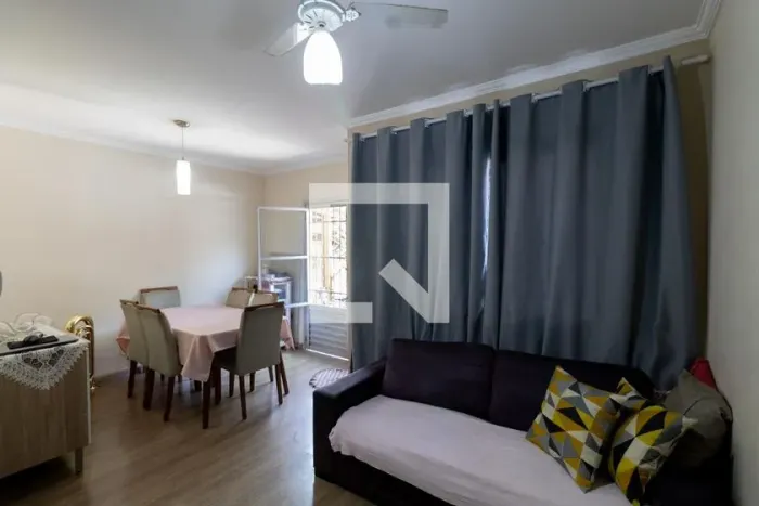 Casa à Venda - Vila Jacuí, 2 Quartos, 64 m2