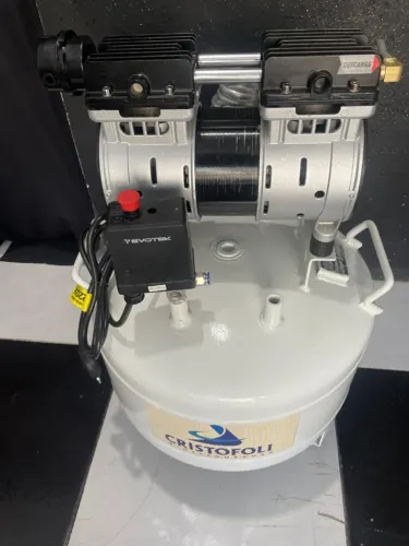 Compressor Odontológico 40 Litros - Cristófoli