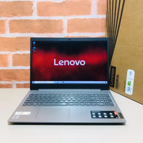 Notebook Lenovo i5 de 10ª Geração/ Ram 8GB/ Ssd 256GB/ Placa Intel Graphics 4GB 