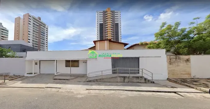 Casa à venda. 430 m² por 1200000,00 - Fátima - Teresina/PI