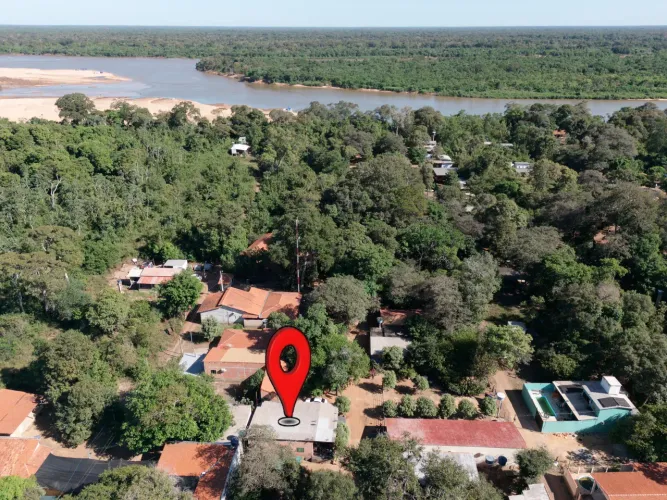 Casa em Luiz Alves-GO com 208m², poço artesiano e porto privativo