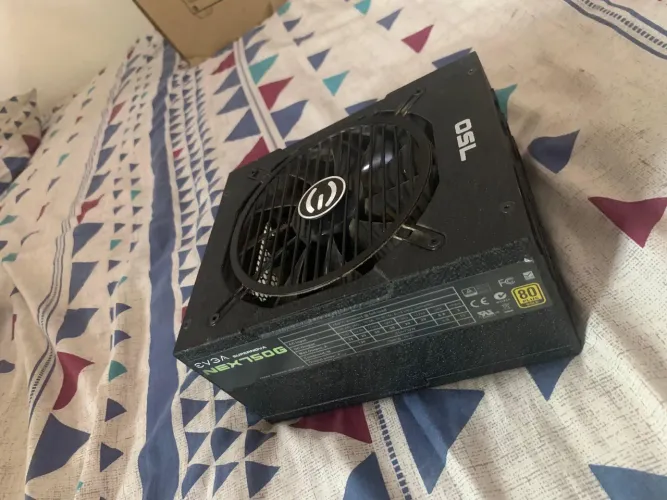 Fonte Evga 750w 80 plus gold
