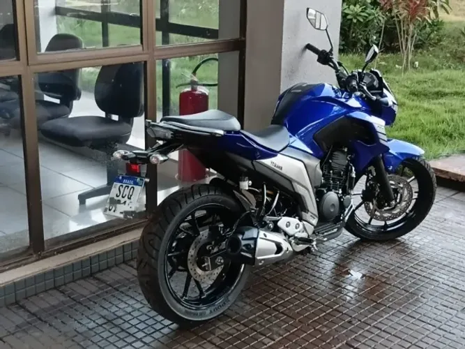 FZ 25 ESTADO PADRÃO CONCESSIONÁRIA.