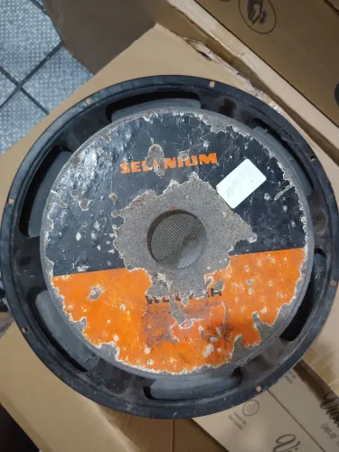 Auto falantes sem uso 15