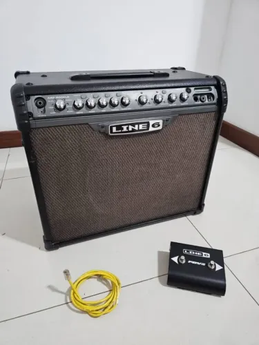 Caixa de som LINE 6 SPIDER III 75W + PEDAL FBV2 ORIGINAL