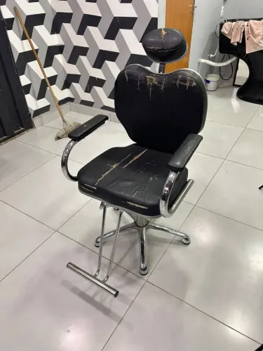 Lavatório e cadeira Salão 