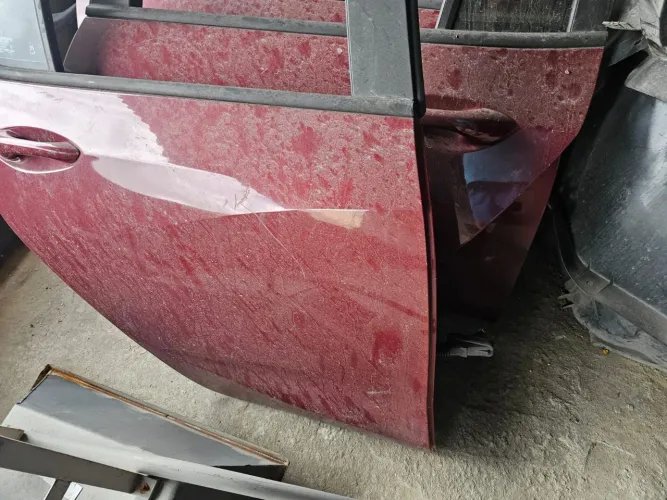 Porta original Onix Hatch 2024